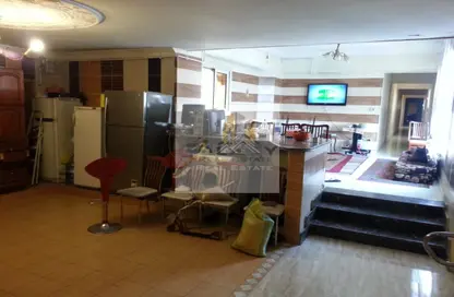 Apartment - 6 Bedrooms - 4 Bathrooms for sale in Cornish El Nile St. - Maadi - Hay El Maadi - Cairo