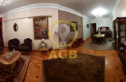 Apartment - 3 Bedrooms - 2 Bathrooms for sale in Street 18 - District 3 - The 5th Settlement - New Cairo City - Cairo