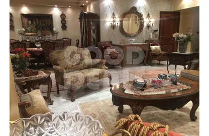 دوبلكس - 5 غرف نوم - 3 حمامات للبيع في شارع احمد تيسير - ارض الجولف - مصر الجديدة - القاهرة