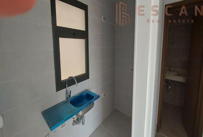 8390880 - Property Image 3