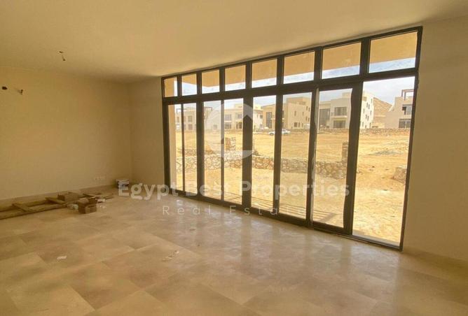 8317505 - Property Image 2