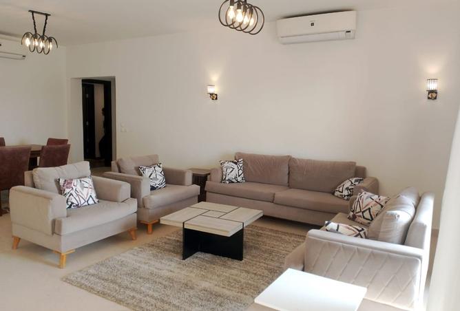 8233470 - Property Main Image