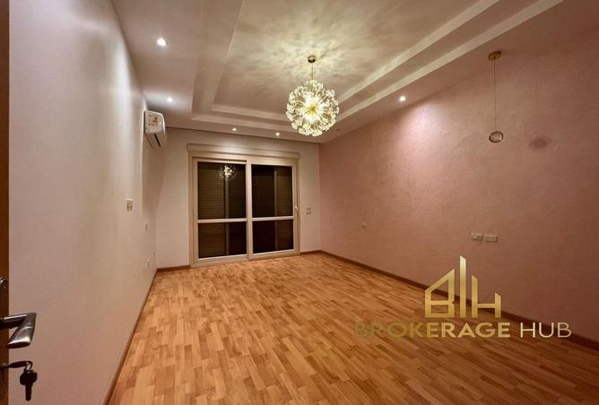 8293861 - Property Image 2