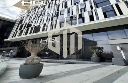 محل تجاري - استوديو - 3 حمامات للايجار في شارع التسعين الشمالي - التجمع الخامس - مدينة القاهرة الجديدة - القاهرة