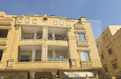 Apartment - 3 Bedrooms - 3 Bathrooms for sale in Al Narges 2 - Al Narges - New Cairo City - Cairo