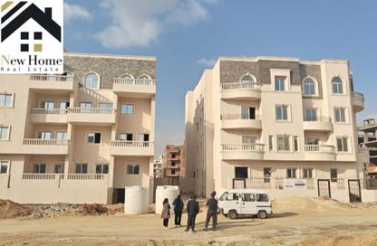Apartment - 4 Bedrooms - 3 Bathrooms for sale in Bait Alwatan - The 5th Settlement - New Cairo City - Cairo