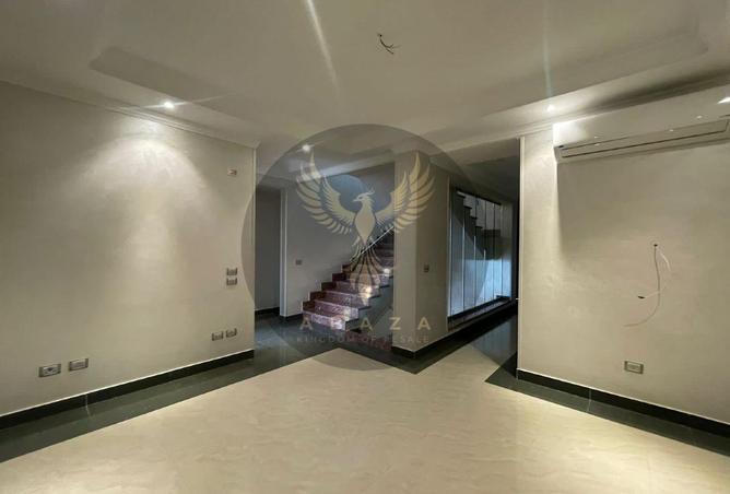 8213840 - Property Image 2