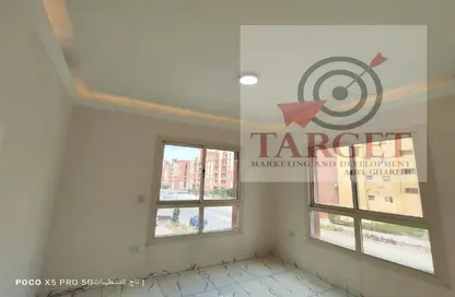 Apartment - 2 Bedrooms - 1 Bathroom for sale in Degla Palms - Al Wahat Road - 6 October City - Giza