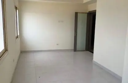 Clinic - Studio - 1 Bathroom for sale in One Ninety Mall - South Teseen St. - The 5th Settlement - New Cairo City - Cairo