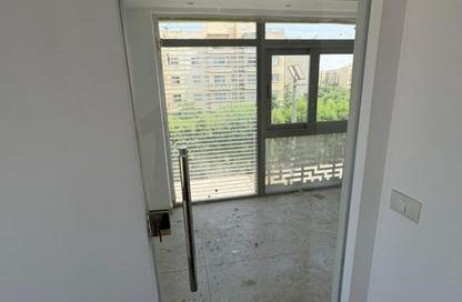Office Space - Studio - 1 Bathroom for rent in The Courtyard - 12th District - Sheikh Zayed City - Giza