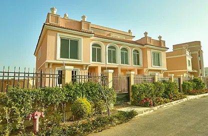 Townhouse - 5 Bedrooms - 5 Bathrooms for sale in Cleopatra Palace - 5th District - Shorouk City - Cairo