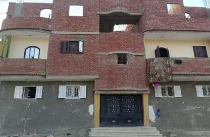 بناية كاملة - 8 غرف نوم - 4 حمامات للبيع في مدينة الإسماعيلية - الإسماعيلية