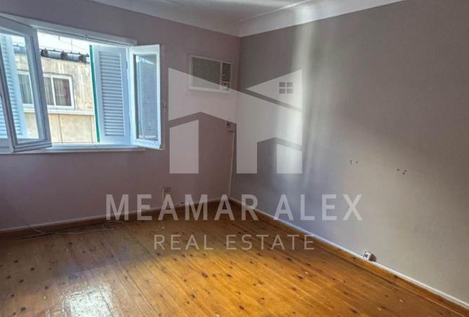 8242619 - Property Image 3