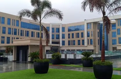 Clinic - Studio - 1 Bathroom for rent in Mivida - 5th Settlement Compounds - The 5th Settlement - New Cairo City - Cairo