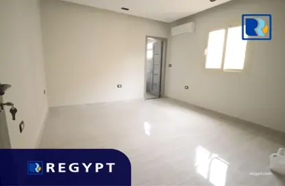 Office Space - Studio - 3 Bathrooms for rent in Ashgar Darna - Zahraa El Maadi - Hay El Maadi - Cairo