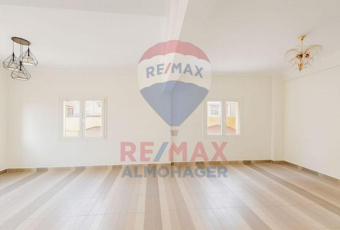 8460881 - Property Image 2