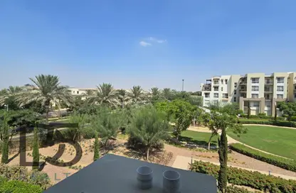 شقة - 3 غرف نوم - 3 حمامات للبيع في سيراس - اب تاون كايرو - المقطم - القاهرة