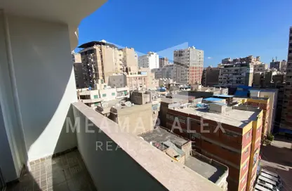 Apartment - 3 Bedrooms - 1 Bathroom for sale in Hussein Mahmoud Elshamy St. - Janaklees - Hay Sharq - Alexandria