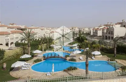 فيلا - 6 غرف نوم - 5 حمامات للبيع في الباتيو 1 - المستثمرين الشمالية - مدينة القاهرة الجديدة - القاهرة