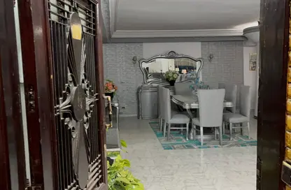 Apartment - 4 Bedrooms - 2 Bathrooms for sale in Mohammed Al Maqref St. - 6th Zone - Nasr City - Cairo