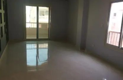 شقة - 3 غرف نوم - 2 حمامات للايجار في اللوتس الشمالي - حى اللوتس - مدينة القاهرة الجديدة - القاهرة