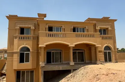 تاون هاوس - 6 غرف نوم - 5 حمامات للبيع في رويال ميدوز - كمبوندات الشيخ زايد - الشيخ زايد - الجيزة