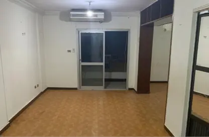 Apartment - 3 Bedrooms - 2 Bathrooms for sale in Sour Dar Al Defaa El Gawy St. - Ard El Golf - Heliopolis - Masr El Gedida - Cairo