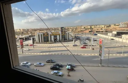 Apartment - 3 Bedrooms - 2 Bathrooms for sale in 50th Street - Zahraa El Maadi - Hay El Maadi - Cairo