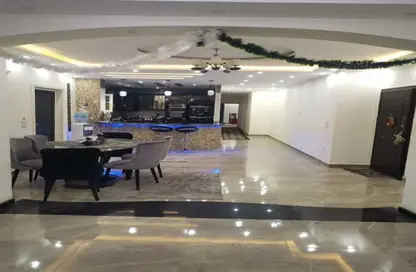 Apartment - 3 Bedrooms - 2 Bathrooms for sale in 1st Neighborhood - 4th Area - Shorouk City - Cairo