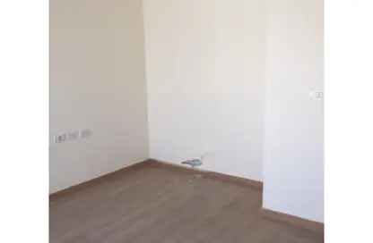 Apartment - 3 Bedrooms - 3 Bathrooms for sale in Hyde Park - 5th Settlement Compounds - The 5th Settlement - New Cairo City - Cairo