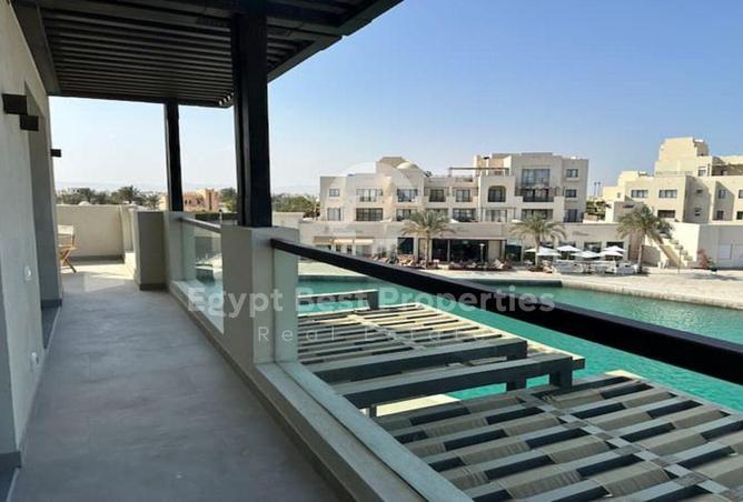 8013552 - Property Image 3