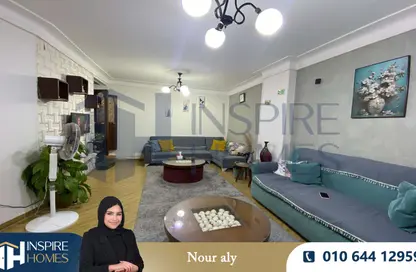 Apartment - 3 Bedrooms - 2 Bathrooms for sale in Al Nasr St. - Smouha - Hay Sharq - Alexandria