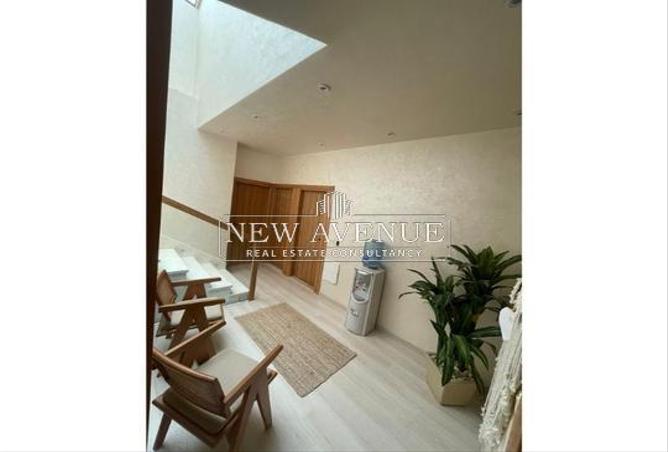 8048681 - Property Image 3