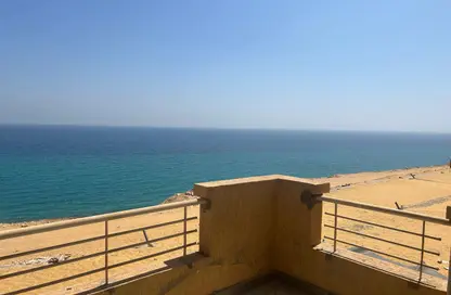 منزل مزدوج - 4 غرف نوم - 4 حمامات للبيع في تلال السخنة - العين السخنة - السويس