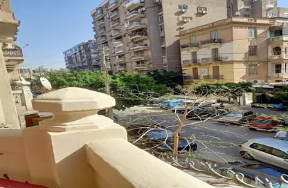 Apartment - 5 Bedrooms - 2 Bathrooms for rent in Salah Al Din St. - Al Gamea Square - Heliopolis - Masr El Gedida - Cairo