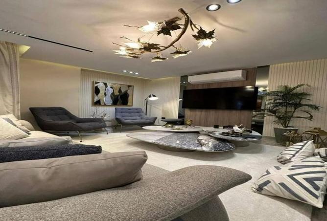 8020573 - Property Image 3