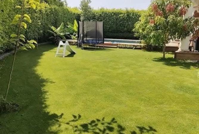 8024121 - Property Image 2