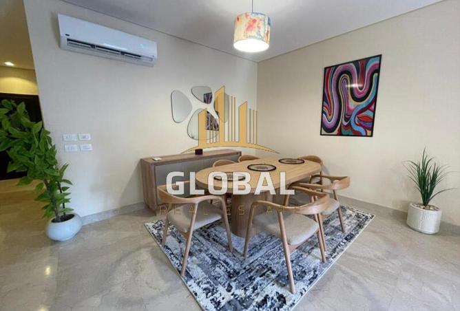 8025281 - Property Image 2