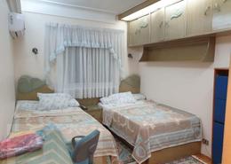 Apartment - 3 bedrooms - 1 bathroom for للايجار in Mahatet Al Miyah St. - Waboor Elmayah - Hay Wasat - Alexandria