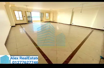 Apartment - 3 Bedrooms - 3 Bathrooms for rent in Al Geish Road - Glim - Hay Sharq - Alexandria