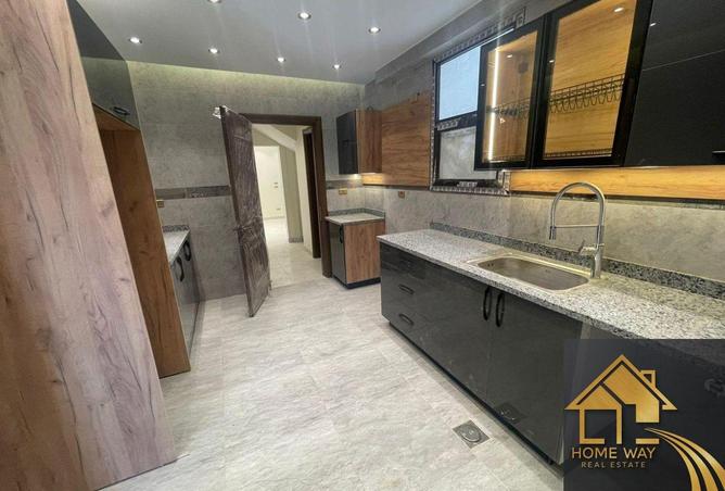 8472916 - Property Image 3