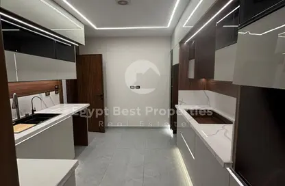 Apartment - 3 Bedrooms - 3 Bathrooms for rent in October Plaza - 6 October Compounds - 6 October City - Giza