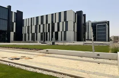 Office Space - Studio for rent in Hyde Park - 5th Settlement Compounds - The 5th Settlement - New Cairo City - Cairo