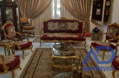 شقة - 3 غرف نوم - 2 حمامات للبيع في شارع عبد الرازق السنهوري - المنطقة السادسة - مدينة نصر - القاهرة