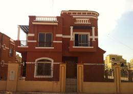 Villa - 5 bedrooms - 5 bathrooms for للبيع in Étoile De Ville - 5th Settlement Compounds - The 5th Settlement - New Cairo City - Cairo