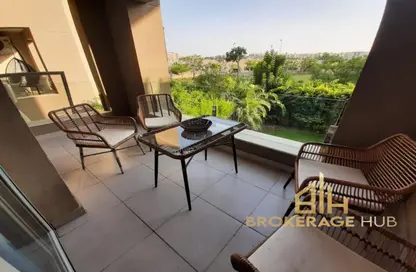 Apartment - 2 Bedrooms - 2 Bathrooms for rent in Palm Hills Village Gate - South Investors Area - New Cairo City - Cairo