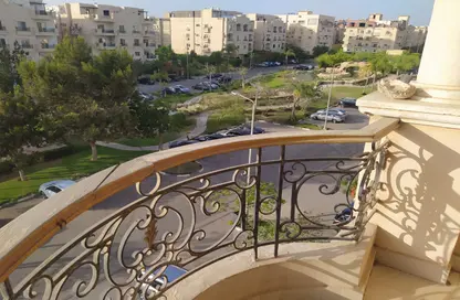 Penthouse - 4 Bedrooms - 2 Bathrooms for sale in Beverly Hills Road - 17th District - Sheikh Zayed City - Giza