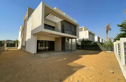 Villa - 5 Bedrooms - 5 Bathrooms for sale in Moon Residences - Fifth Square - The 5th Settlement - New Cairo City - Cairo