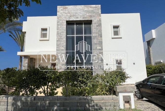 8047311 - Property Image 2