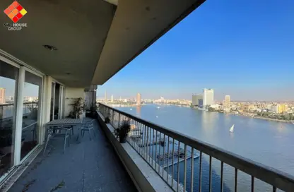 شقة - 4 غرف نوم - 5 حمامات للايجار في شارع النيل - الدقي - الجيزة شقة - 4 غرف نوم - 5 حمامات للايجار في شارع النيل - الدقي - الجيزة